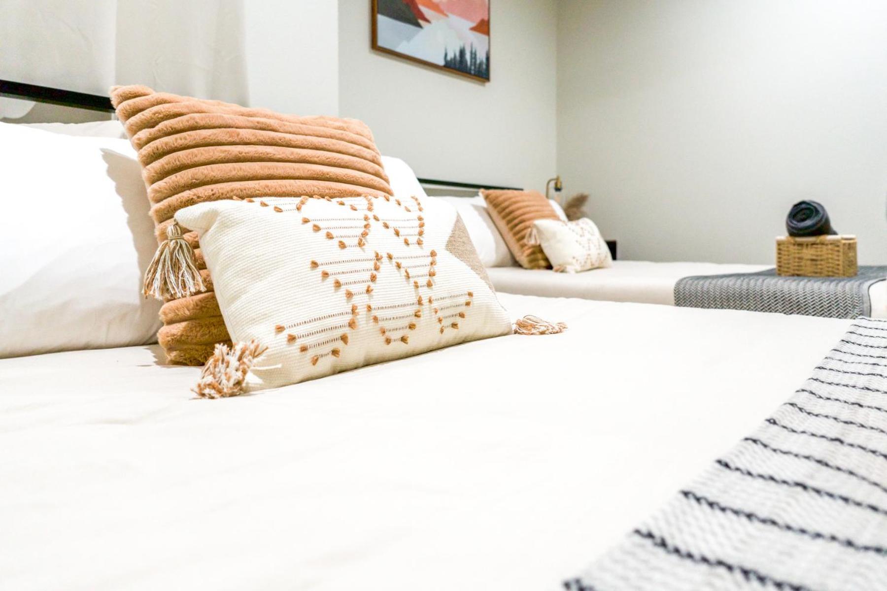 New Luxe W 3br & 2 Living Near Disneyland And - Ev Friendly