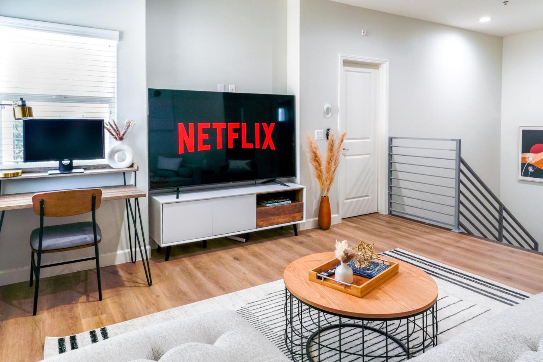 New Luxe W 3br & 2 Living Near Disneyland And - Ev Friendly Midway City